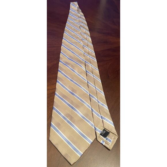 Marshall Fields 100% Silk Men’s Neck Tie Made In China - Picture 3 of 9